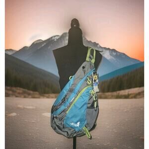 NWT SEEU Gray Blue Sling Bag Backpack Ultralight Shoulder/Chest Pathfinder 2.0